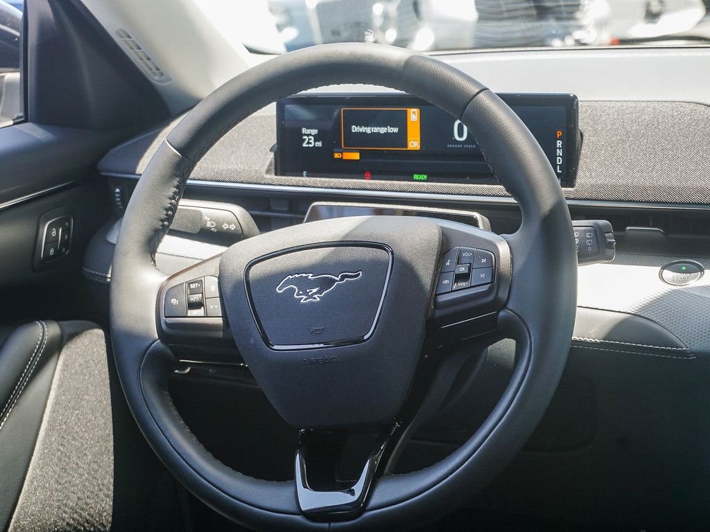 Used 2023 White Ford California Route 1 image 17