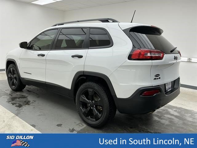 Used 2017 Bright White Clearcoat Jeep Altitude image 6