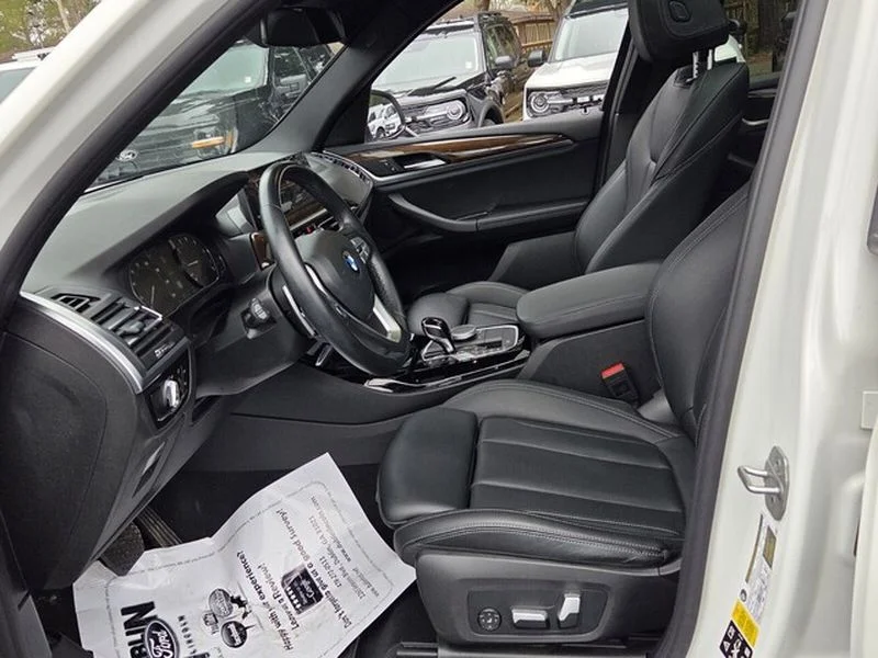 Used 2022 Alpine White BMW xDrive30i image 6