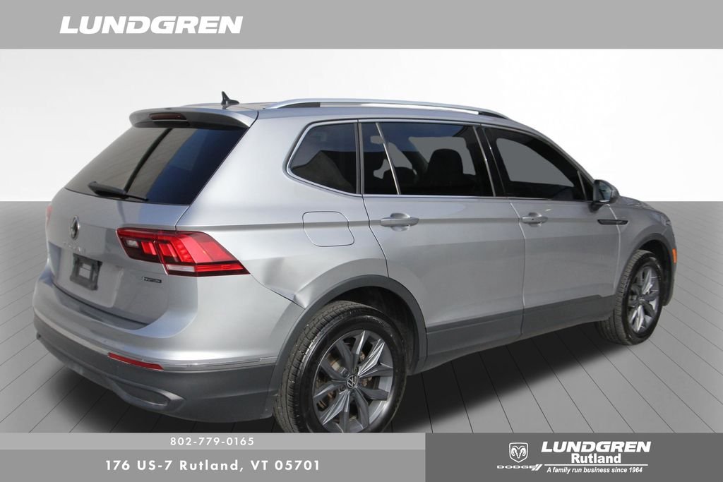 Used 2023 Gray Volkswagen 2.0T SE image 34