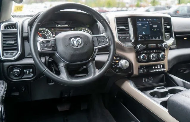 Used 2022 Silver Ram Laramie image 14