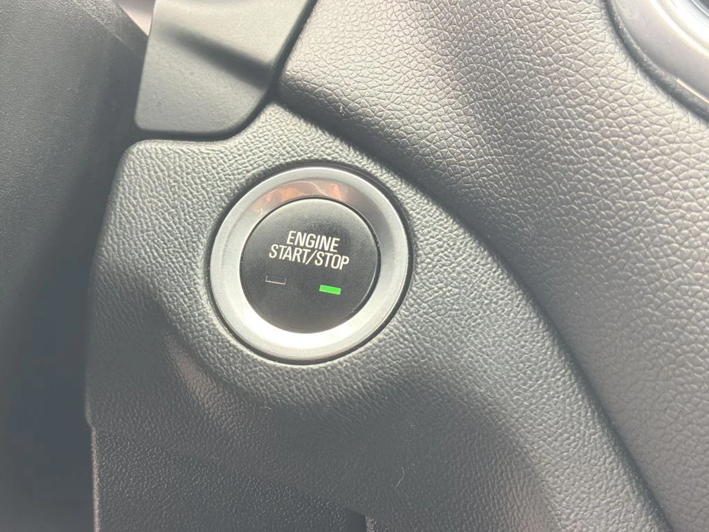 Used 2020 Silver Chevrolet LT image 31