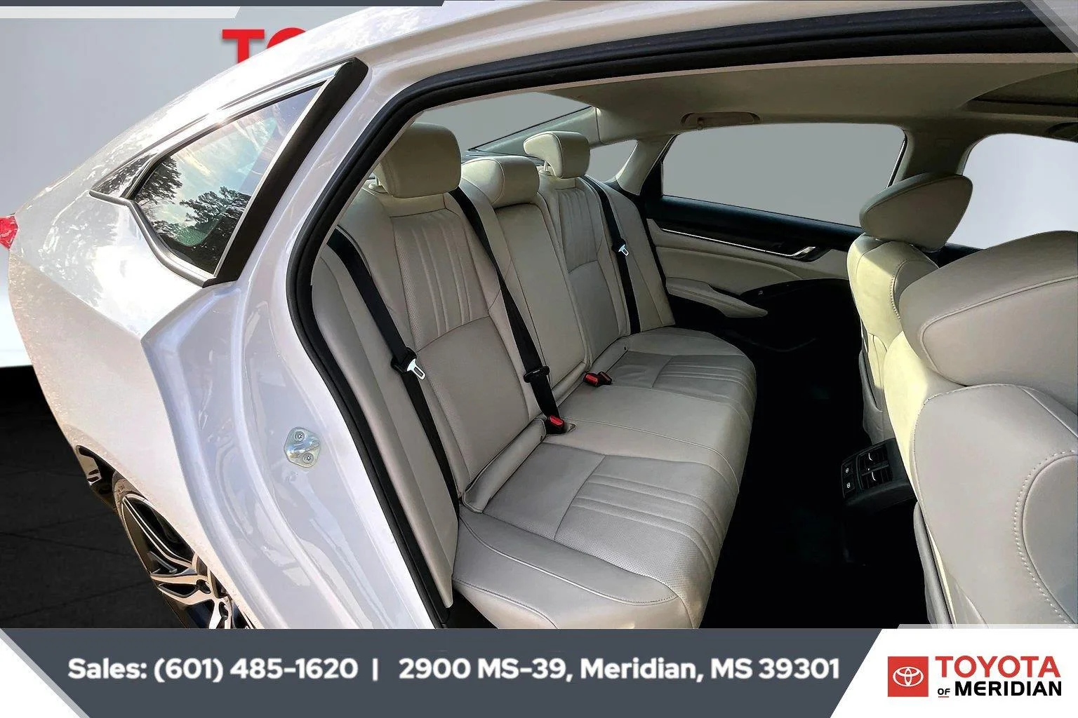 Used 2021 Platinum White Pearl Honda Touring image 19