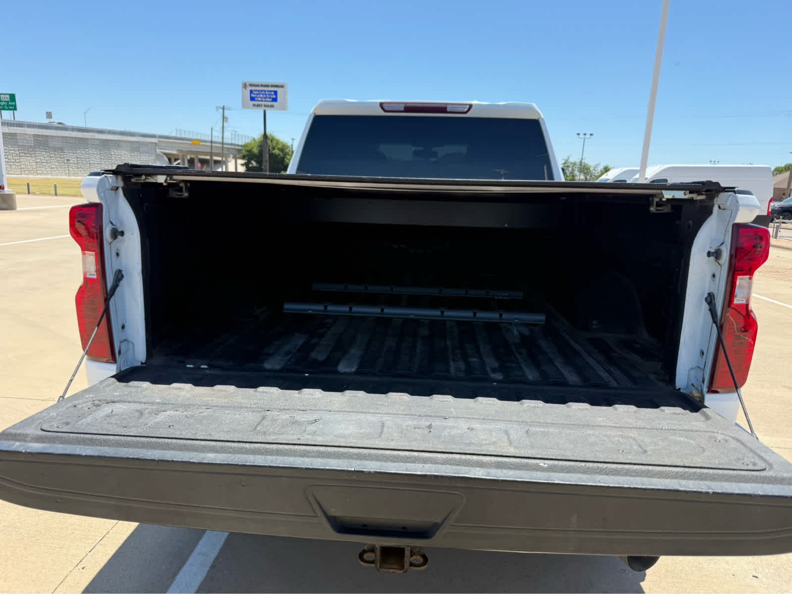 Used 2021 Summit White Chevrolet LT image 8