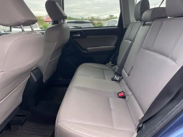 Used 2018 Blue Subaru 2.5i Limited image 16