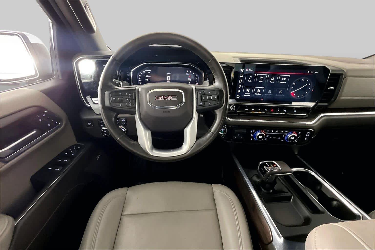 Used 2024 Sterling Metallic GMC SLT image 6
