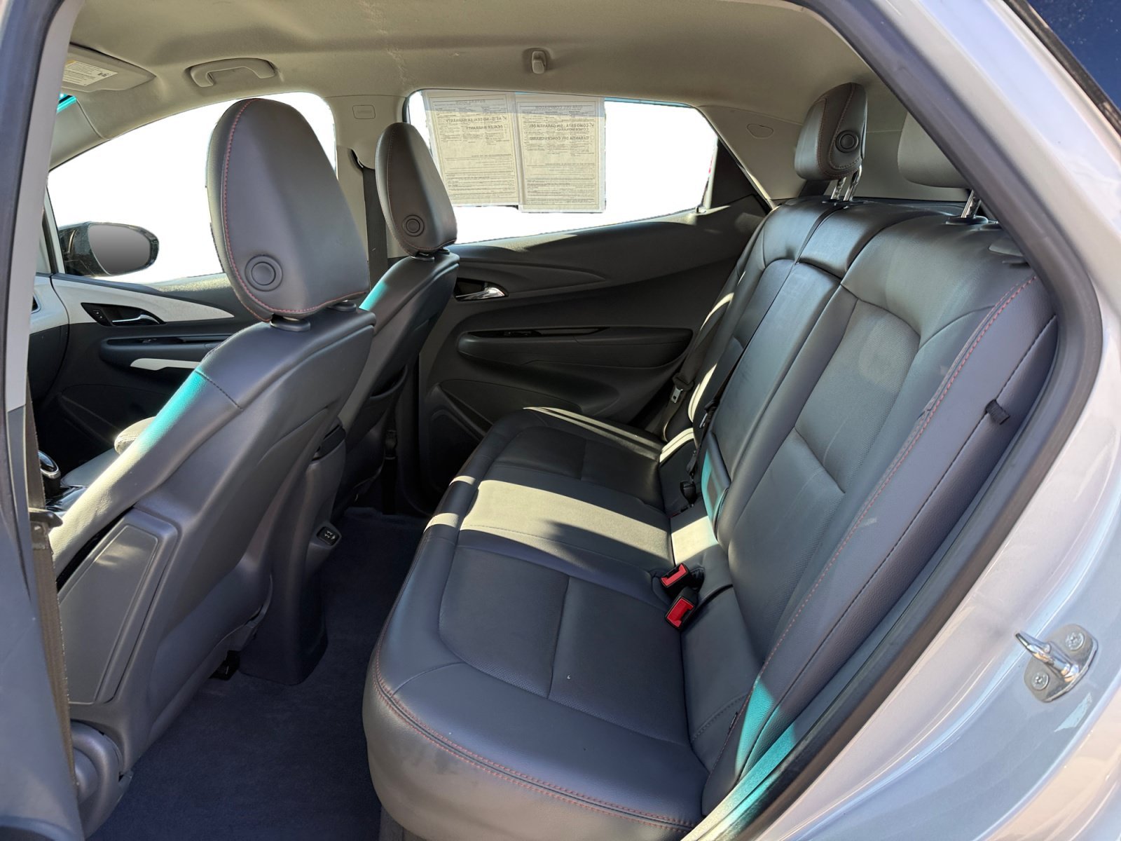 Used 2019 Silver Ice Metallic Chevrolet Premier image 16