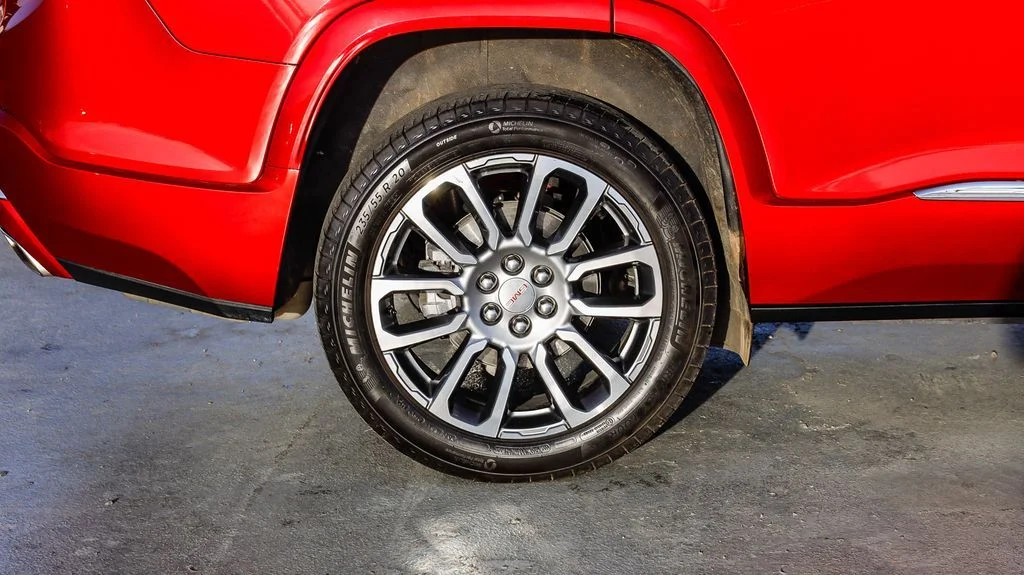 Used 2023 Red GMC Denali image 12