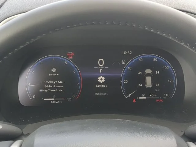 Used 2024  Toyota Limited image 33