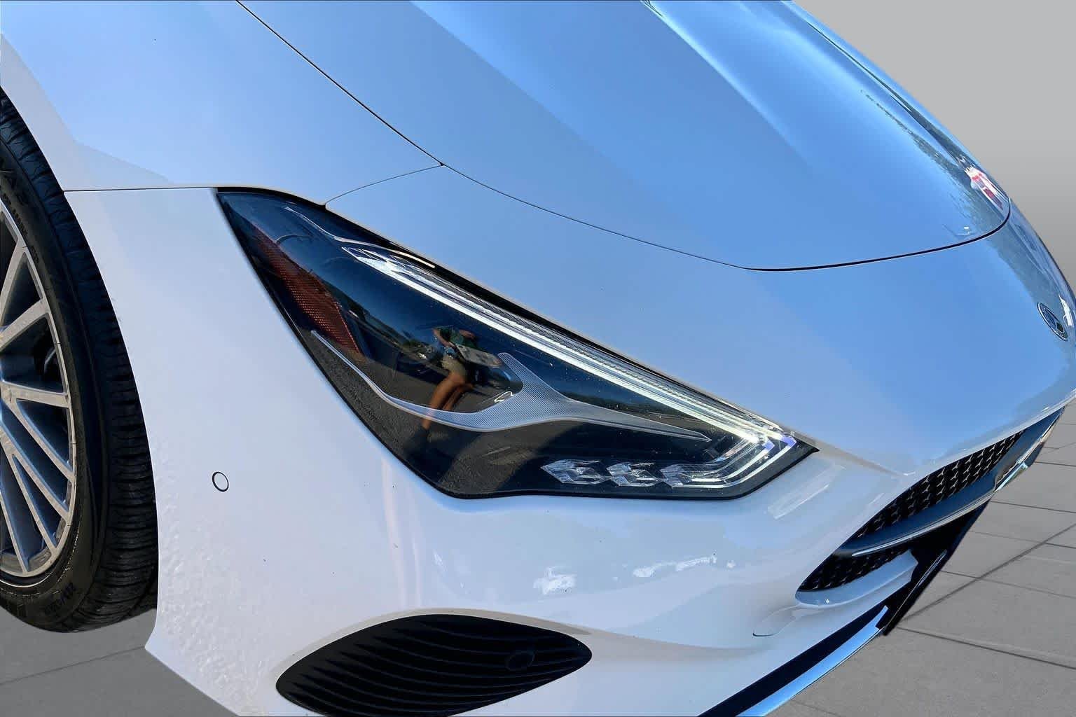 Used 2025 Polar White Mercedes-Benz CLA 250 image 28