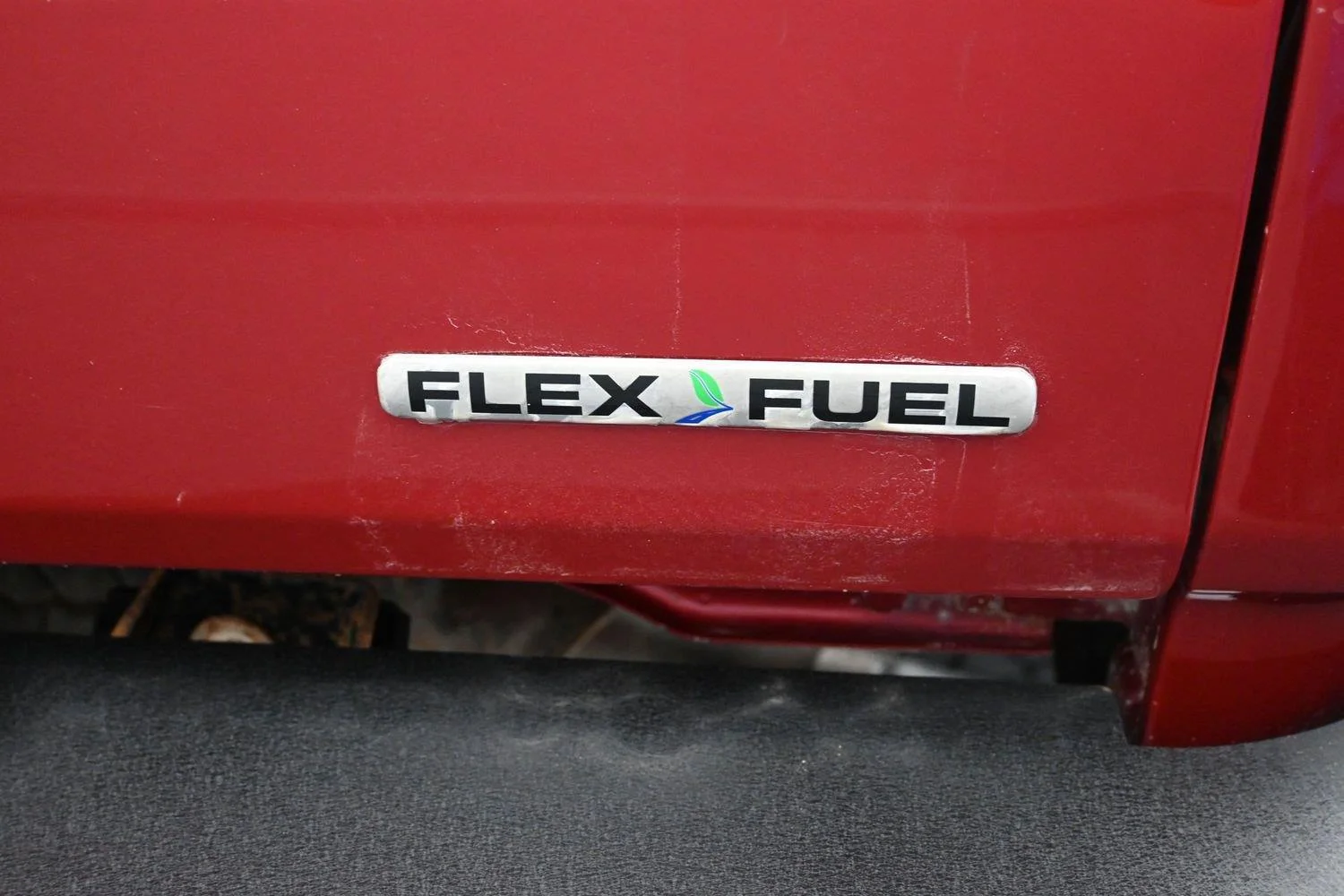 Used 2012 Red Candy Metallic Tinted Clearcoat Ford Lariat image 15