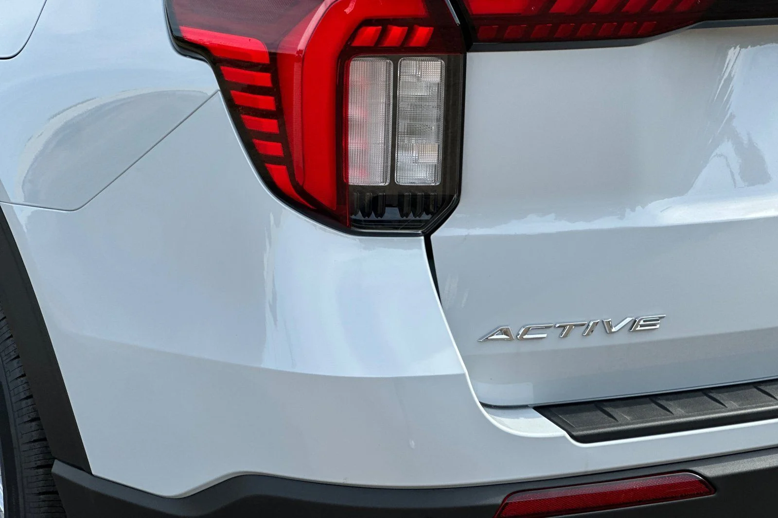 2026 Ford Explorer Active - Photo 23