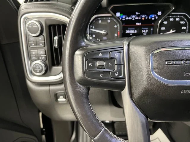Used 2021 Black GMC Denali image 27