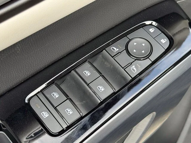2026 Nissan Pathfinder SL - Photo 13