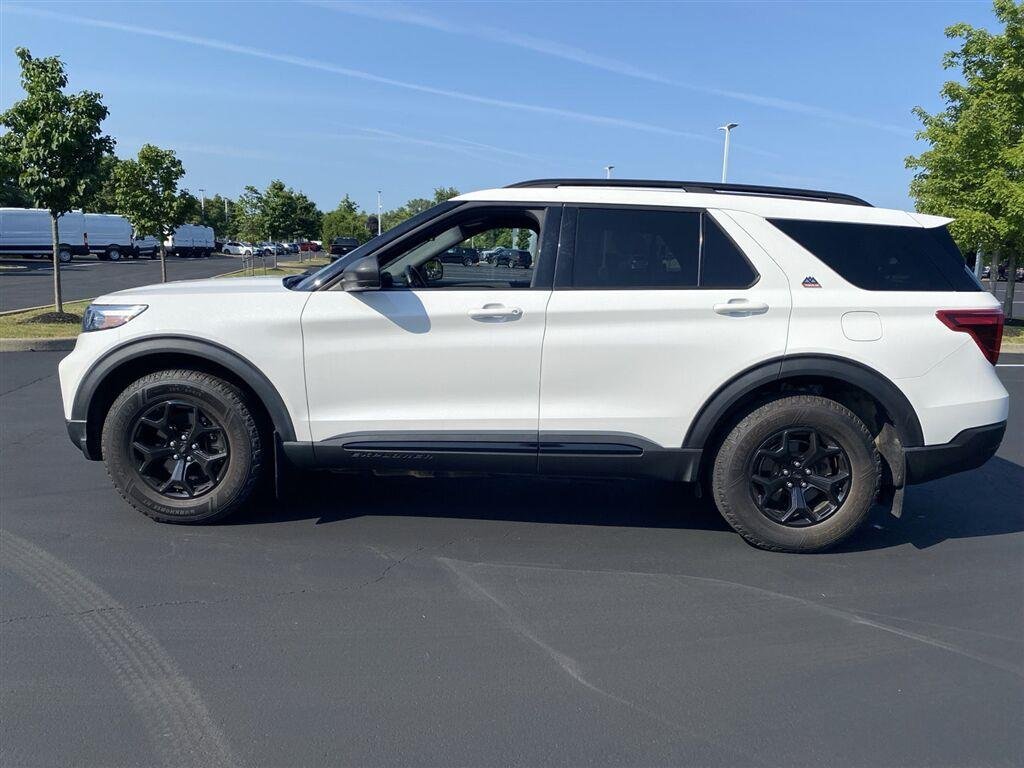 Used 2022 Star White Metallic Tri-Coat Ford Timberline image 8