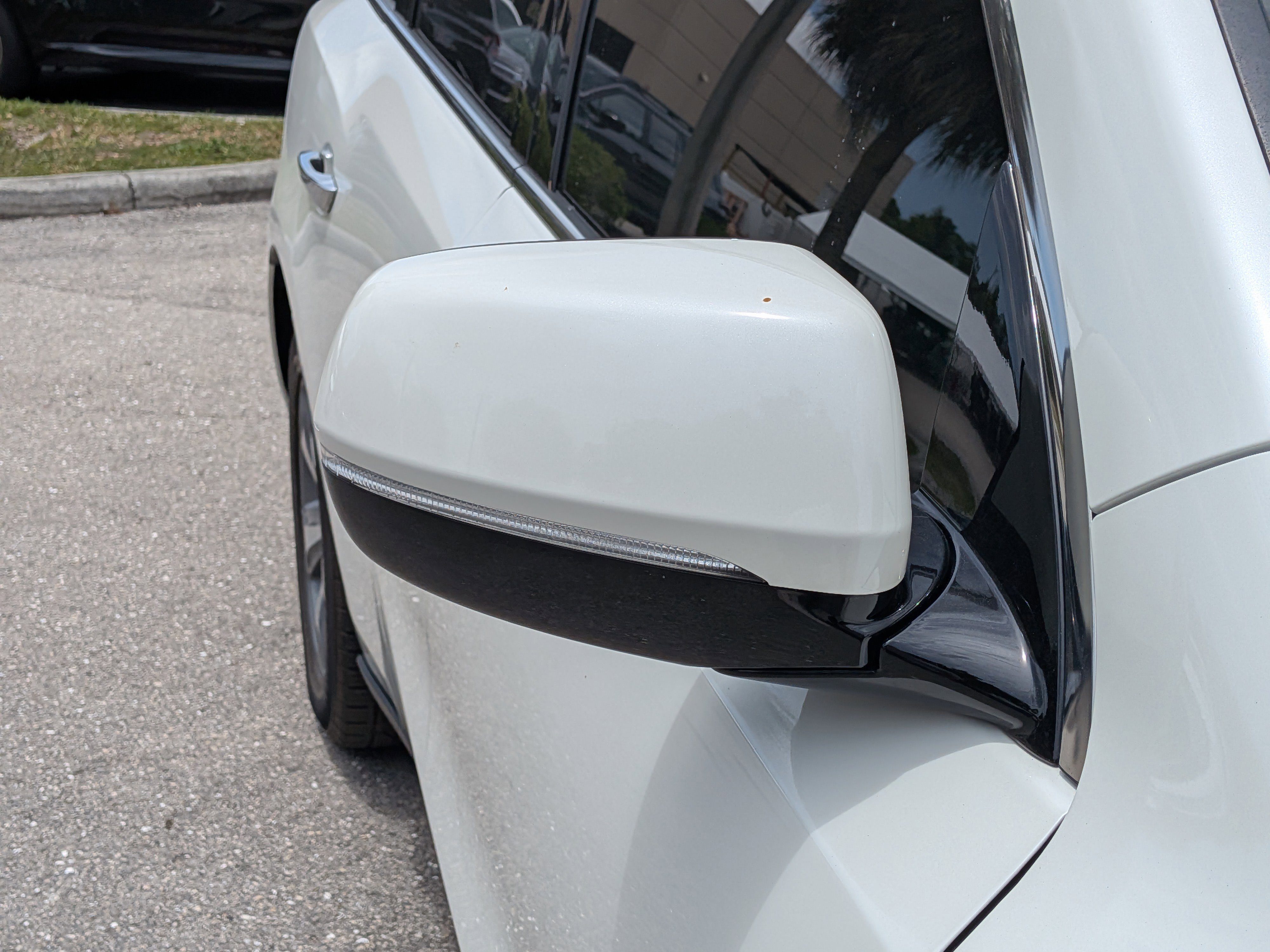 Used 2016 White Diamond Pearl Acura 3.5L image 11