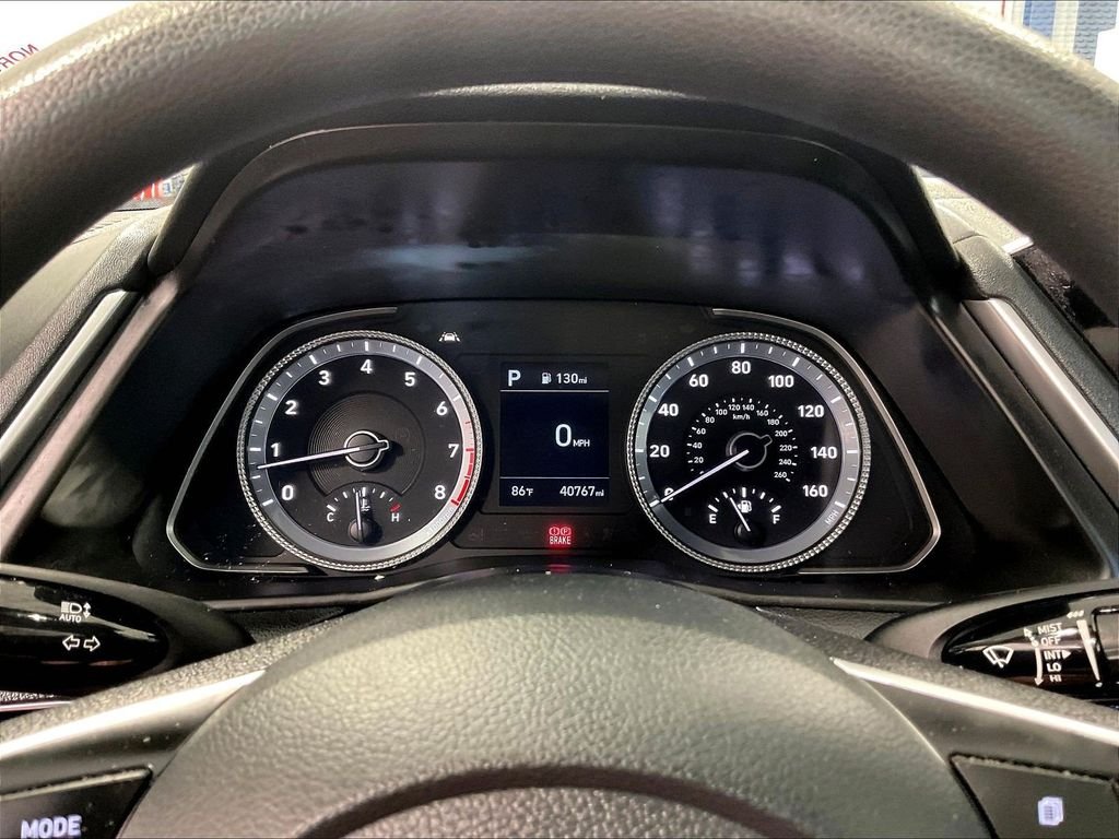 Used 2023 Gray Hyundai SE image 24