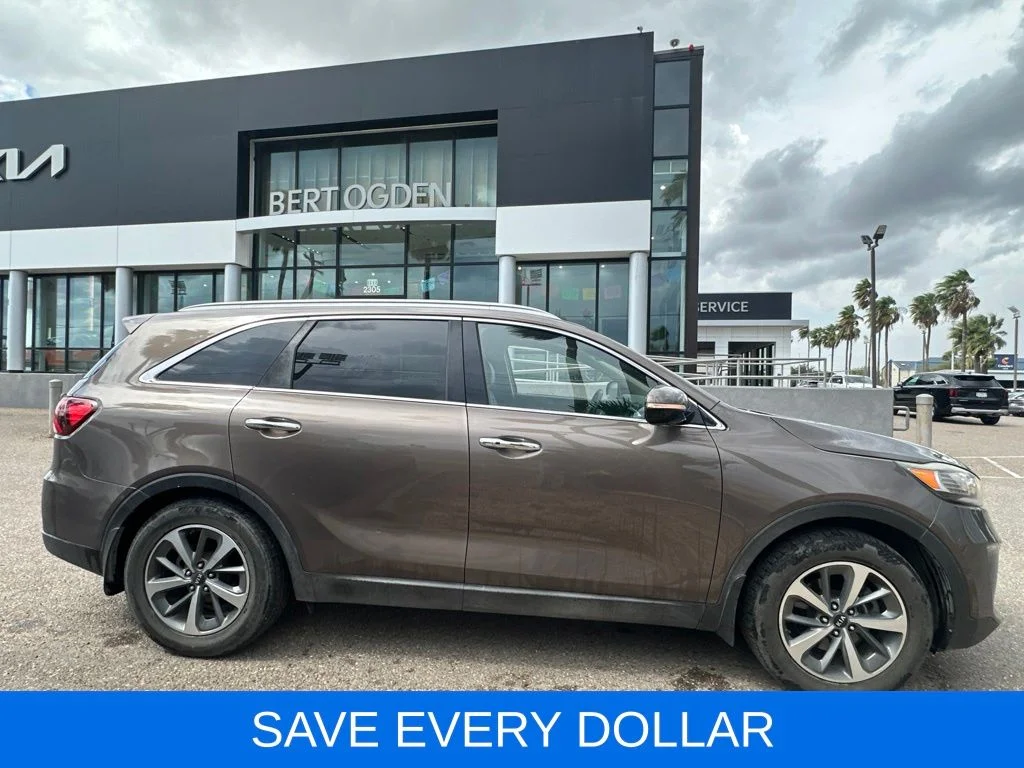Used 2019 Brown Kia EX image 3
