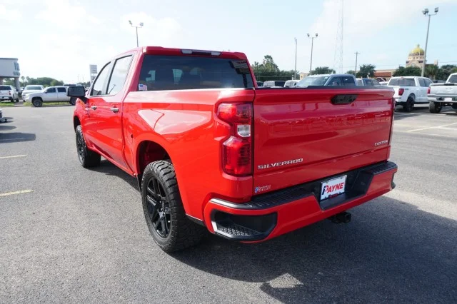 Used 2024  Chevrolet Custom image 8