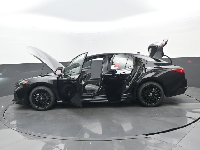 New 2026 Midnight Black Metallic Toyota SE image 32