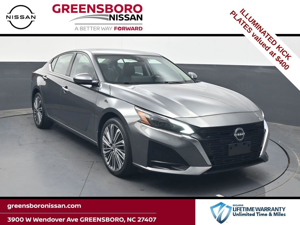 Used 2023 Gray Nissan 2.5 SL image 1