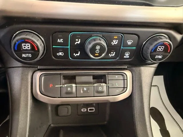 2023 GMC Acadia Denali - Photo 26