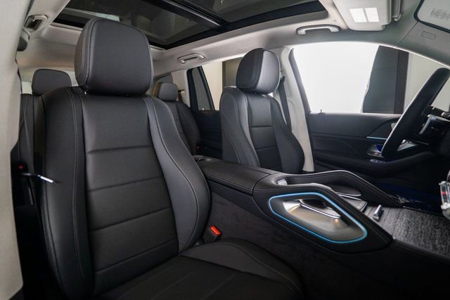 New 2026 Polar White Mercedes-Benz GLS 450 image 52