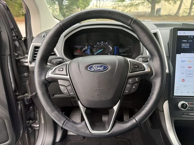 Used 2022 Gray Ford SEL image 14