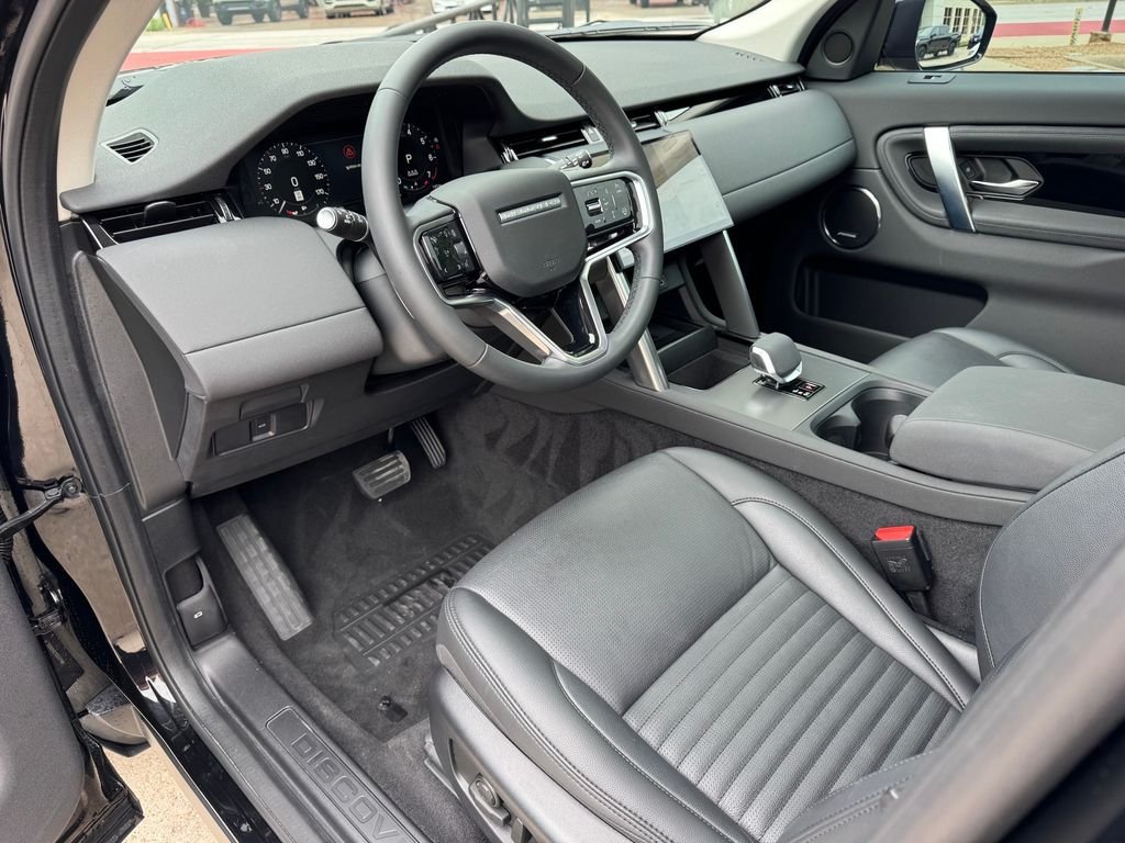 Used 2025 Santorini Black Metallic Land Rover S image 12