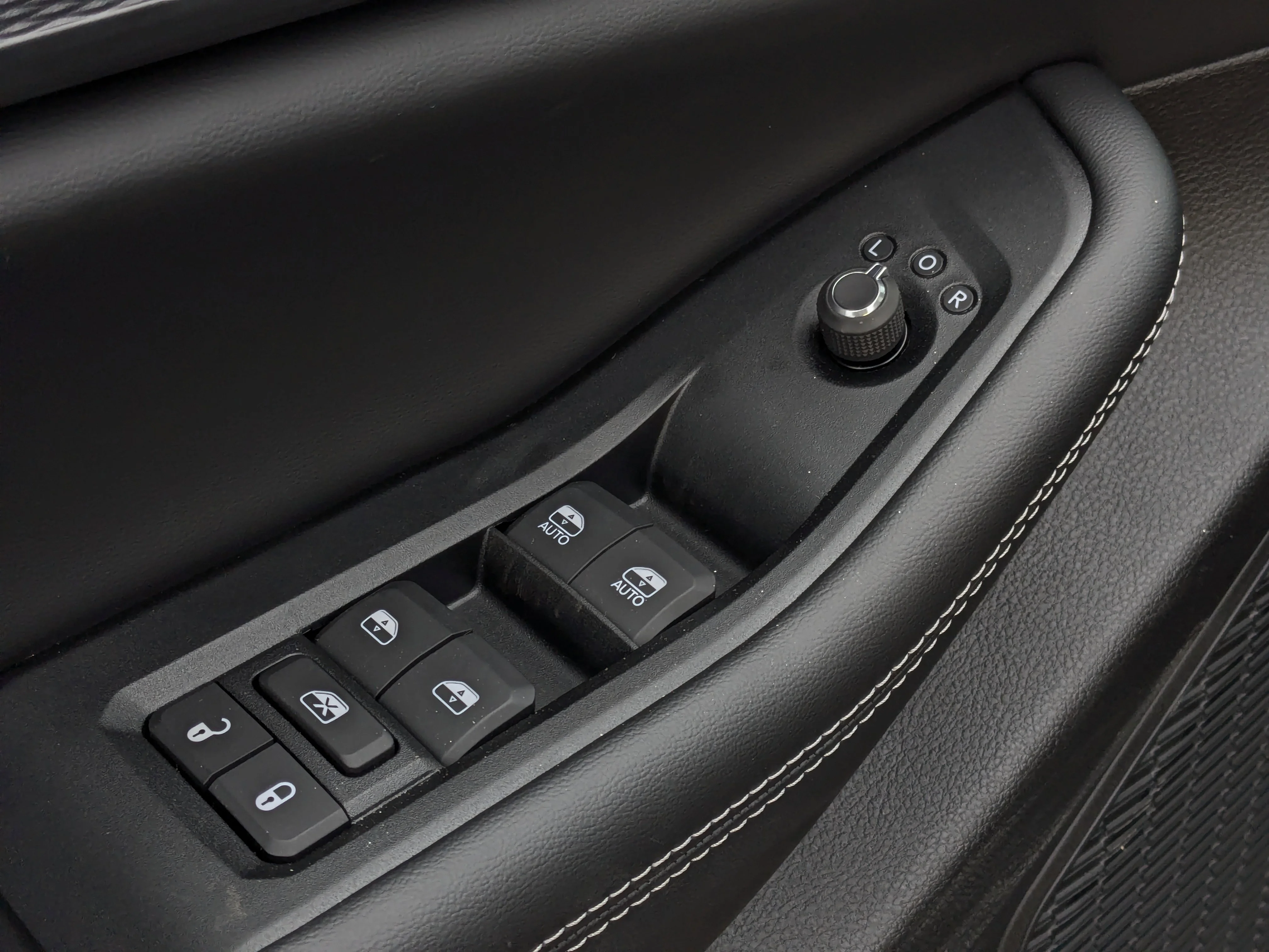 New 2025 Grey Jeep Altitude - - POWER SUNROOF - POWER LIFTGATE - ADAPTIVE CRUISE & TONS MORE! image 13
