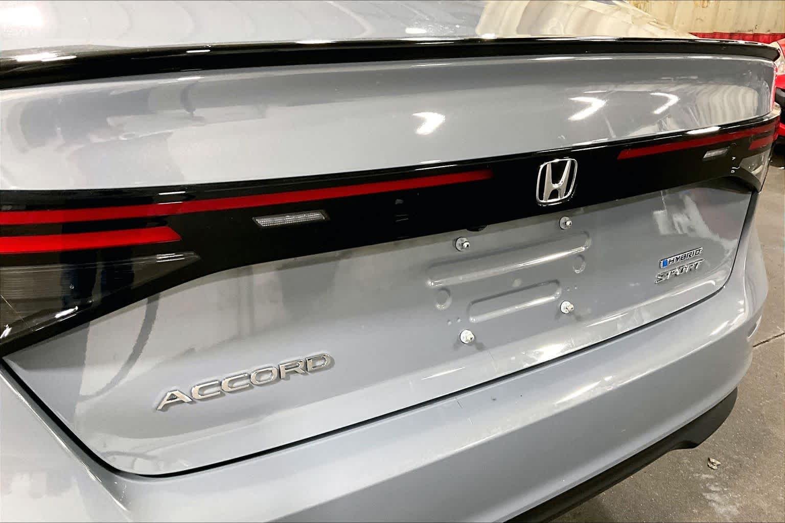 Used 2025 Urban Gray Pearl Honda Sport image 31