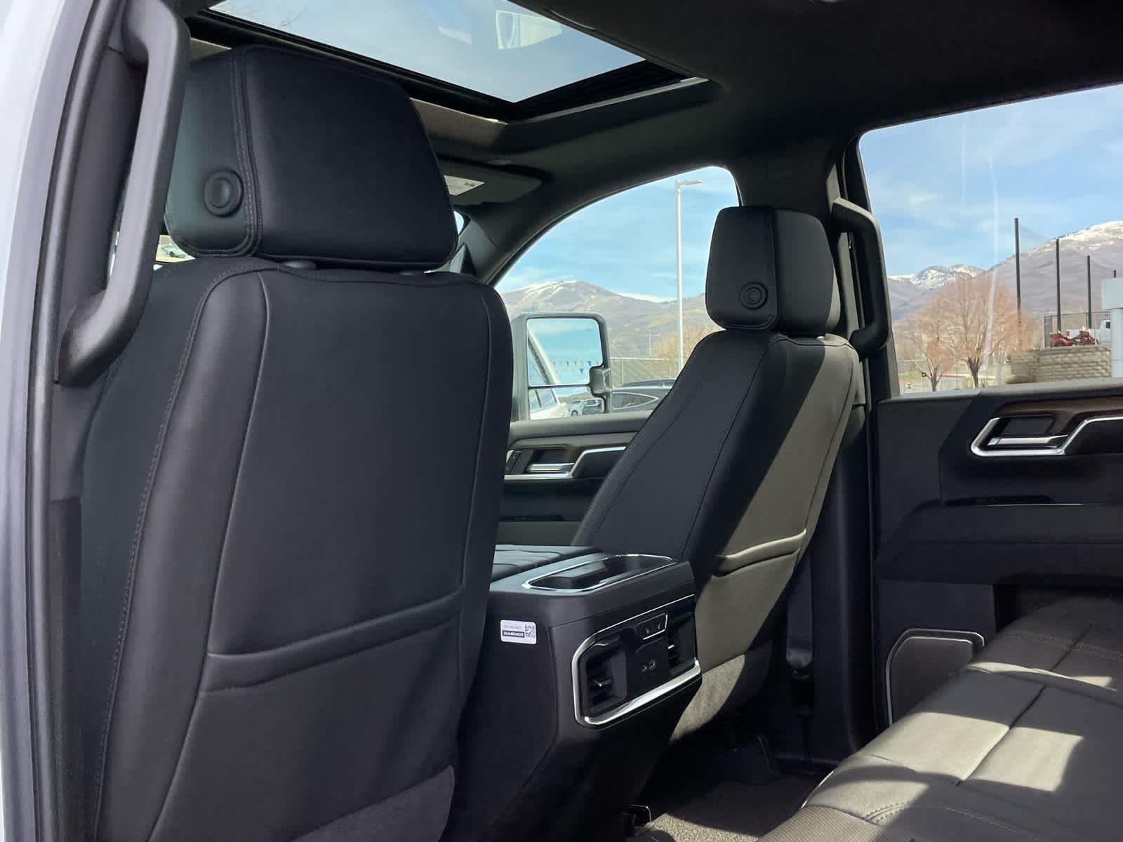 2026 Chevrolet Silverado 3500 HD High Country - Photo 21