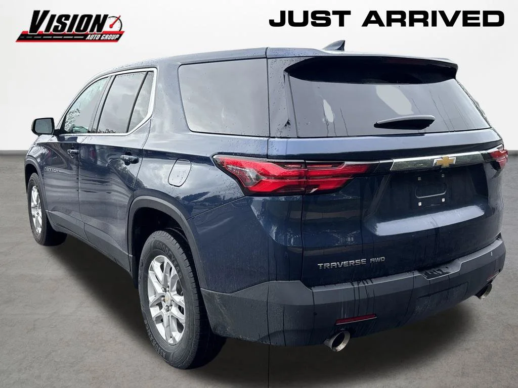 Used 2022 Blue Chevrolet LS image 3