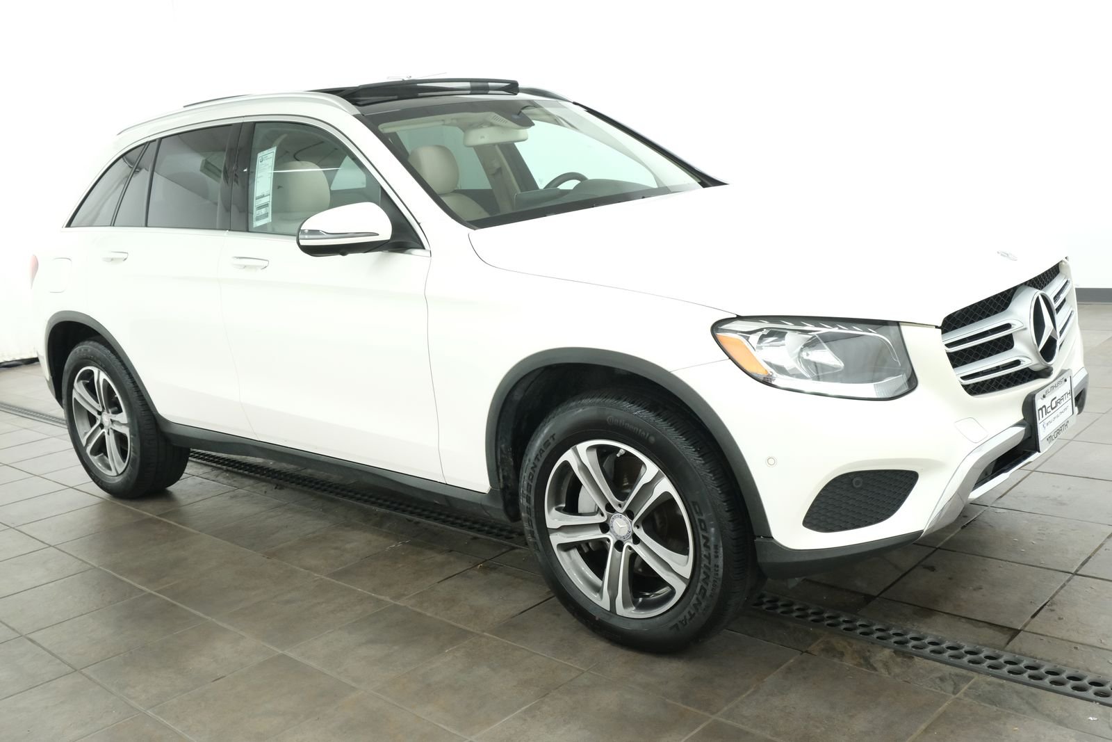Used 2017 designo Diamond White Metallic Mercedes-Benz GLC 300 image 6