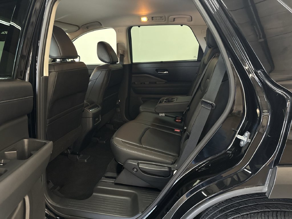 Certified Used 2025 Super Black Nissan SL image 16