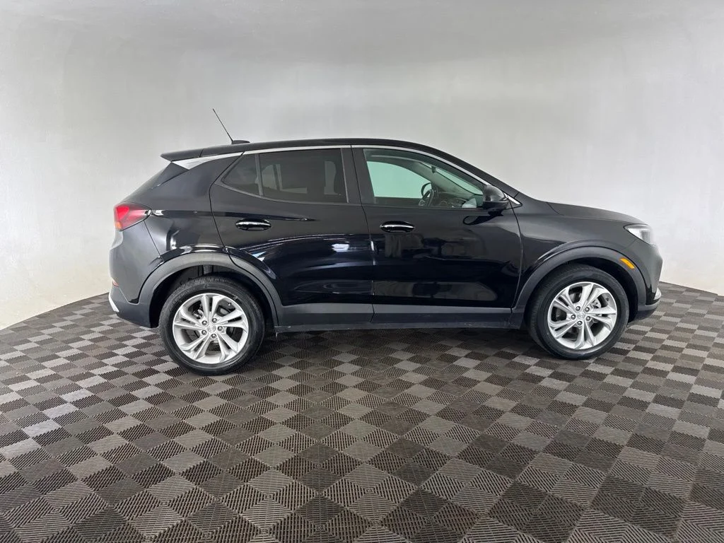 Used 2023 Black Buick Preferred image 4