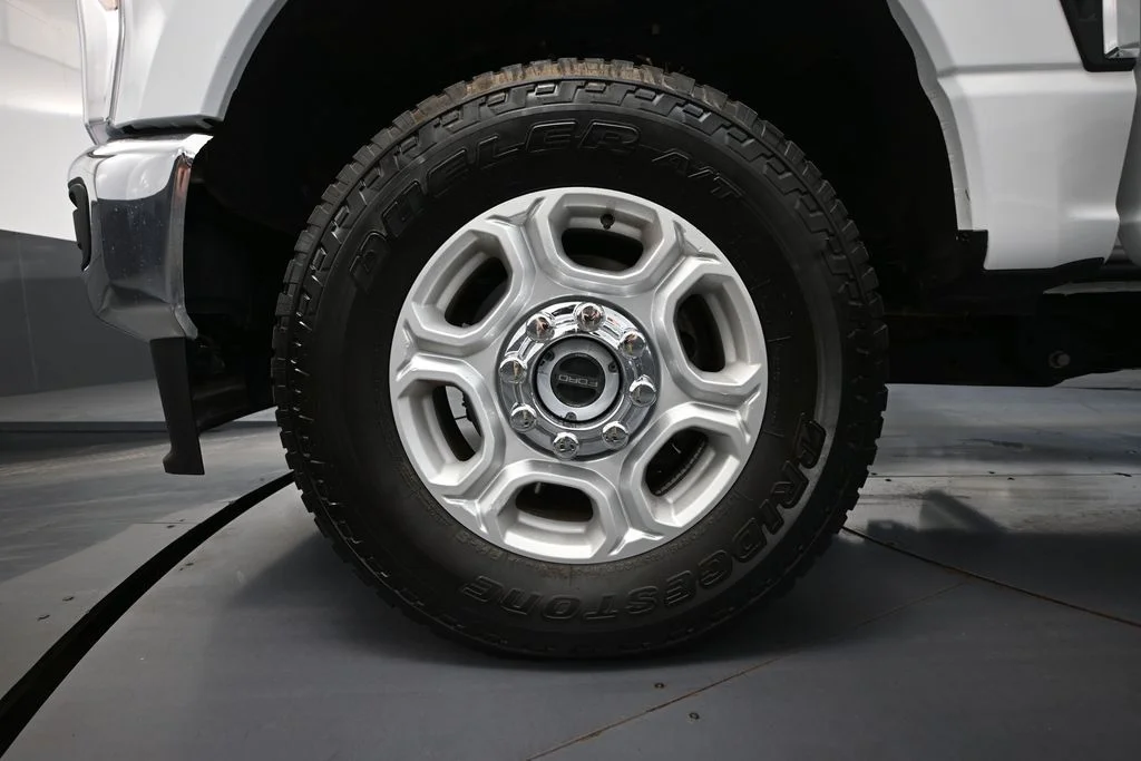 Certified Used 2025 White Ford XLT image 17