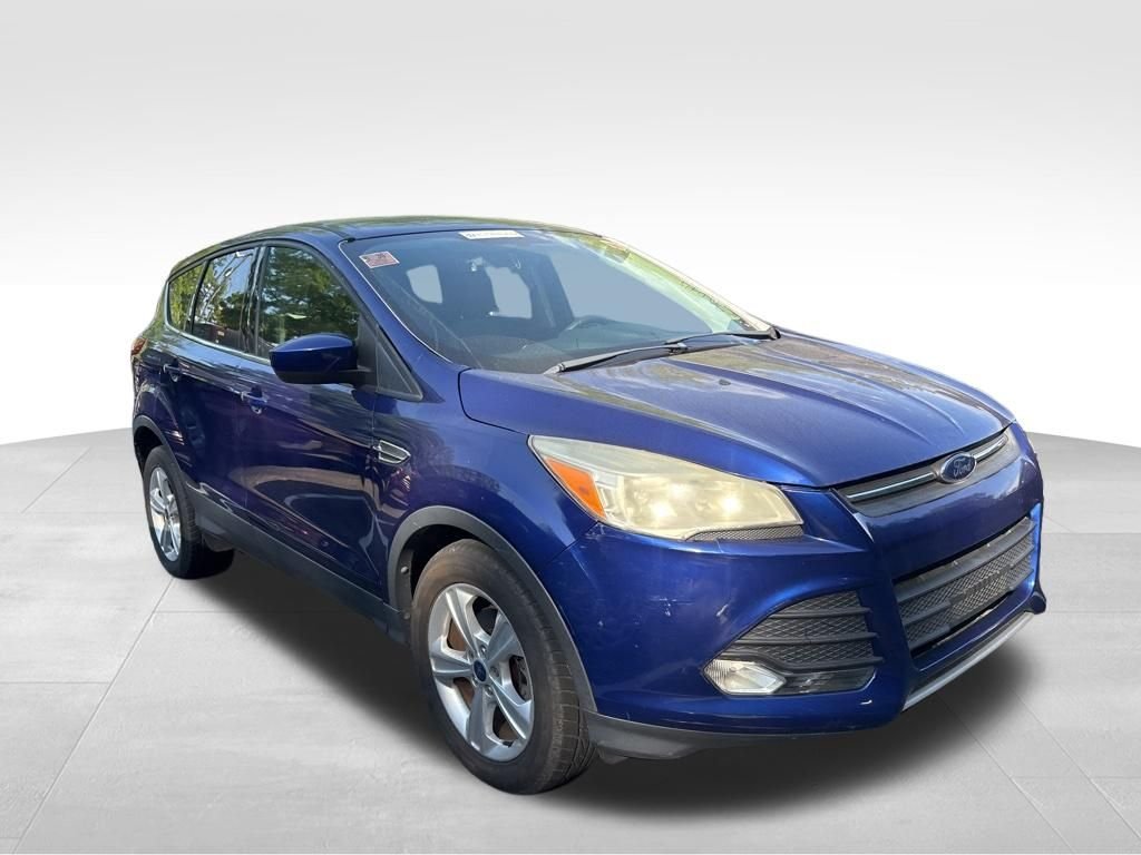 Used 2014 Blue Ford SE image 9