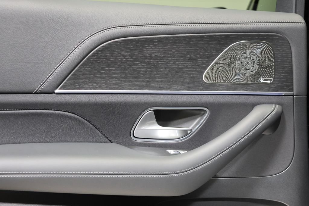 New 2027 Obsidian Black Metallic Mercedes-Benz  image 44