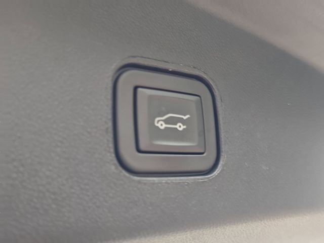 Used 2024 Blue Metallic Cadillac Sport 3 image 19