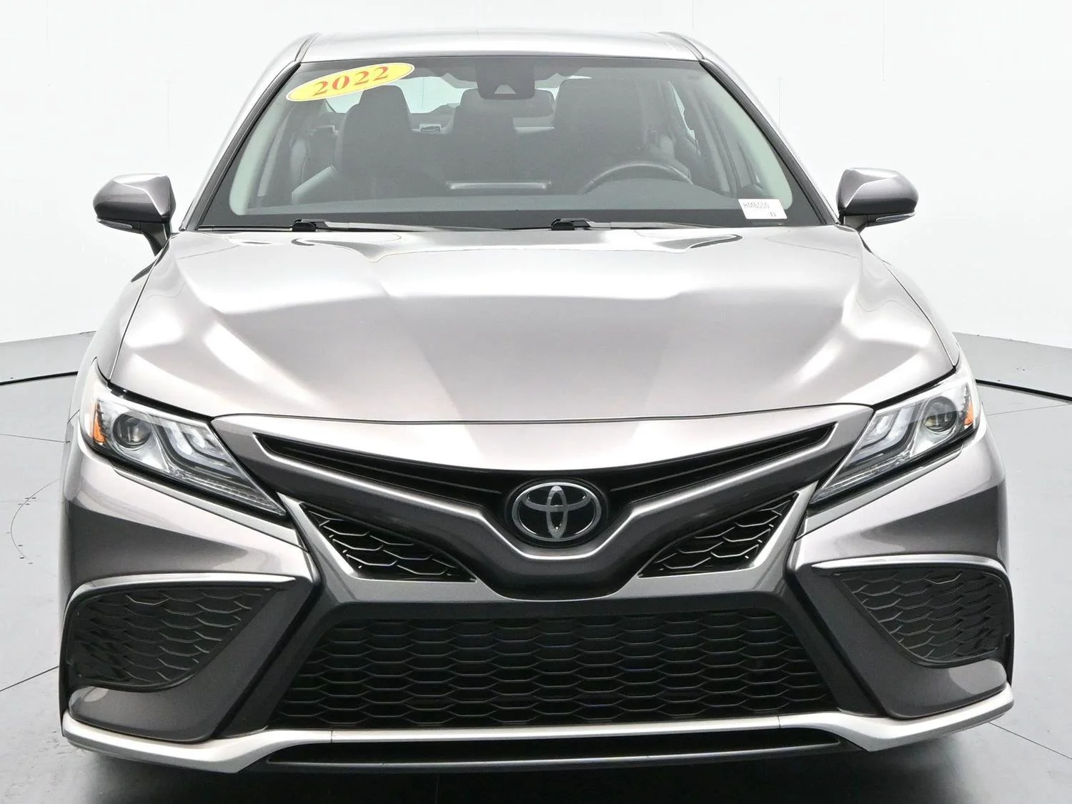 Used 2022 Predawn Gray Mica Toyota XSE image 2