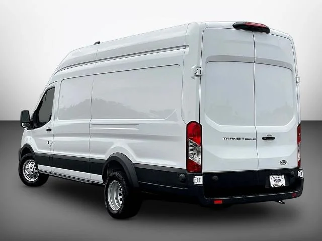New 2026 Oxford White Ford Cargo Van image 37