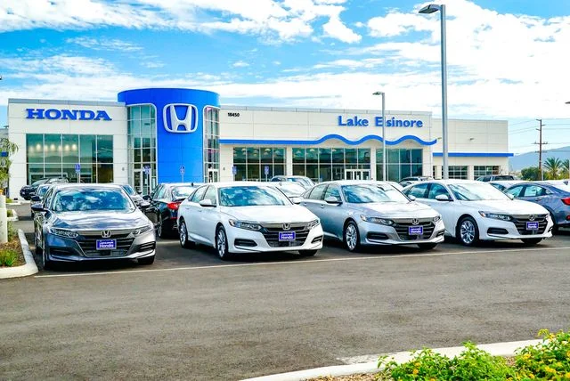 New 2026 Platinum White Pearl Honda LX image 29