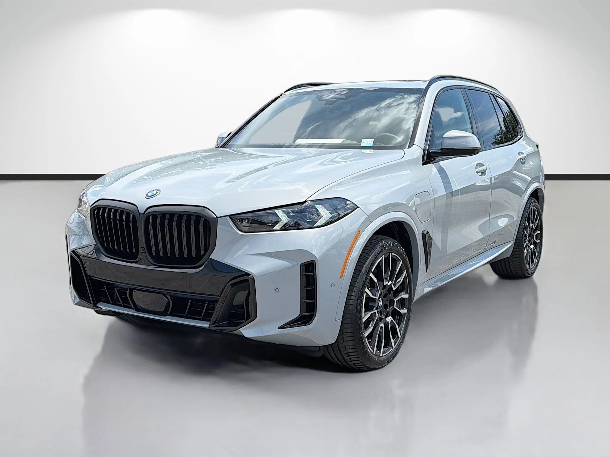 New 2026 Brooklyn Grey Metallic BMW xDrive50e image 7