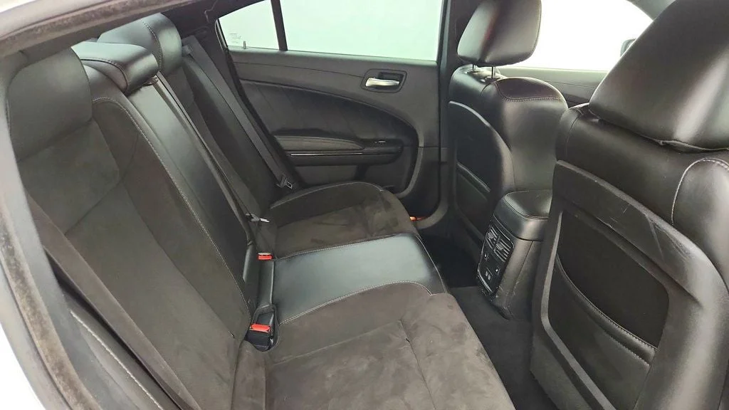 Used 2019 White Knuckle Clearcoat Dodge Charger GT w/ Performance Handling, Plus & Blacktop Pkgs image 25