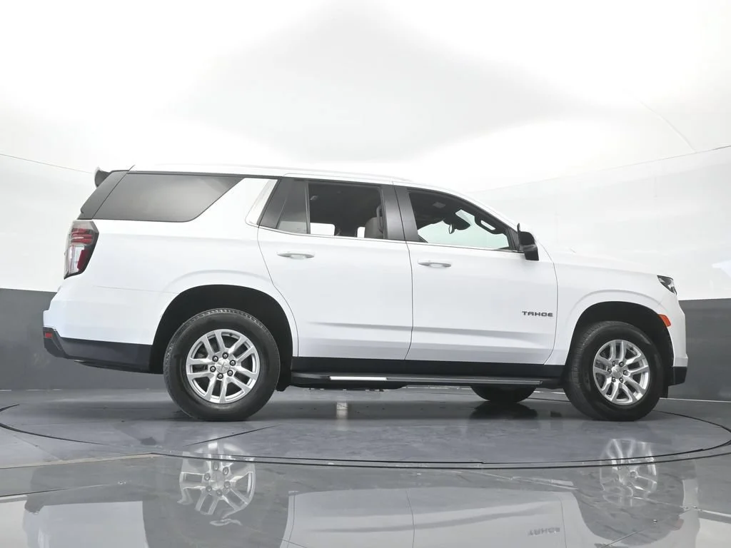 Used 2024 Summit White Chevrolet LT image 59
