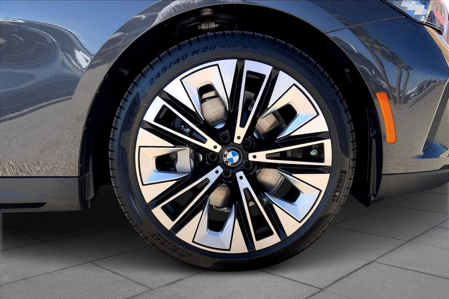 Used 2026 Dark Graphite Metallic BMW 530i xDrive image 11