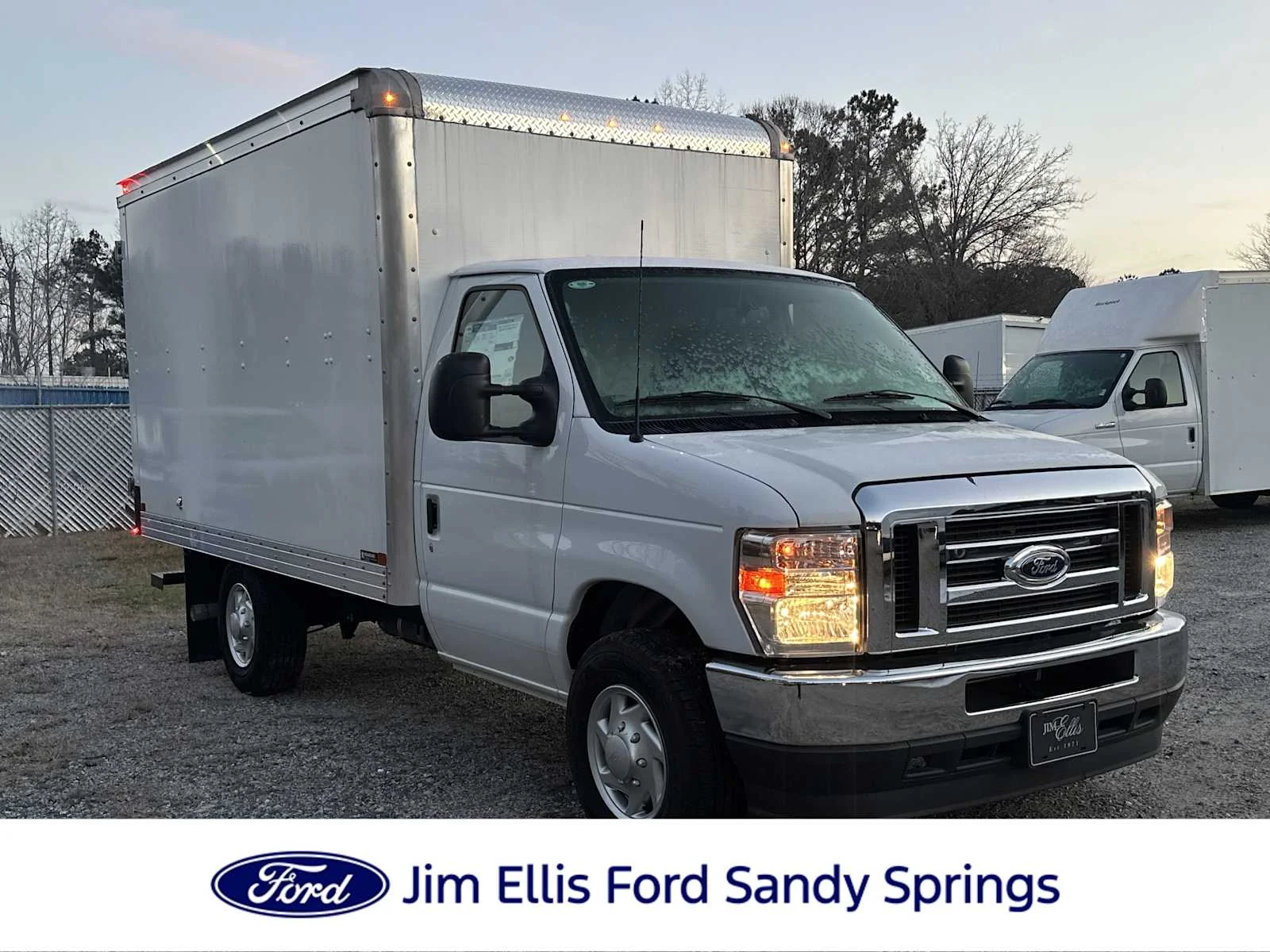 2025 Ford E-Series SRW E-350 Super Duty 138 in WB's photo