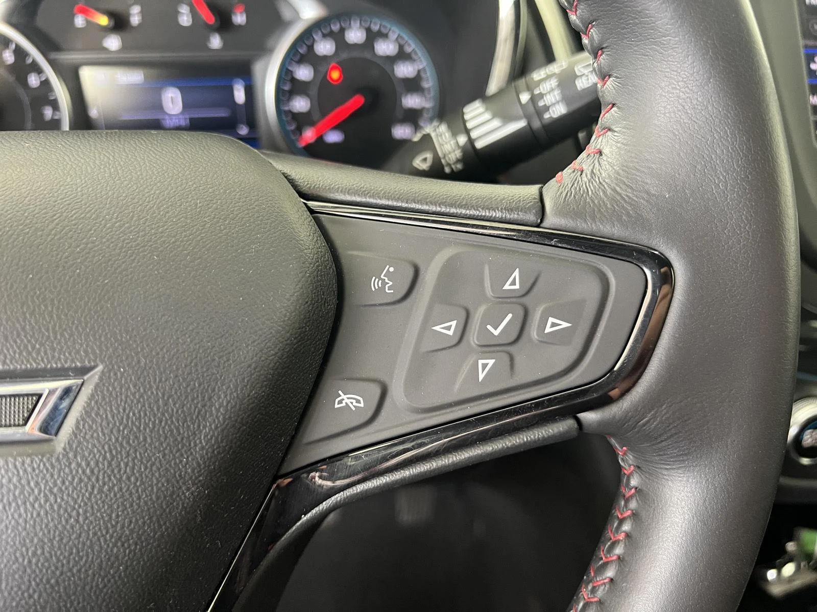 Used 2022 Blue Chevrolet RS image 9