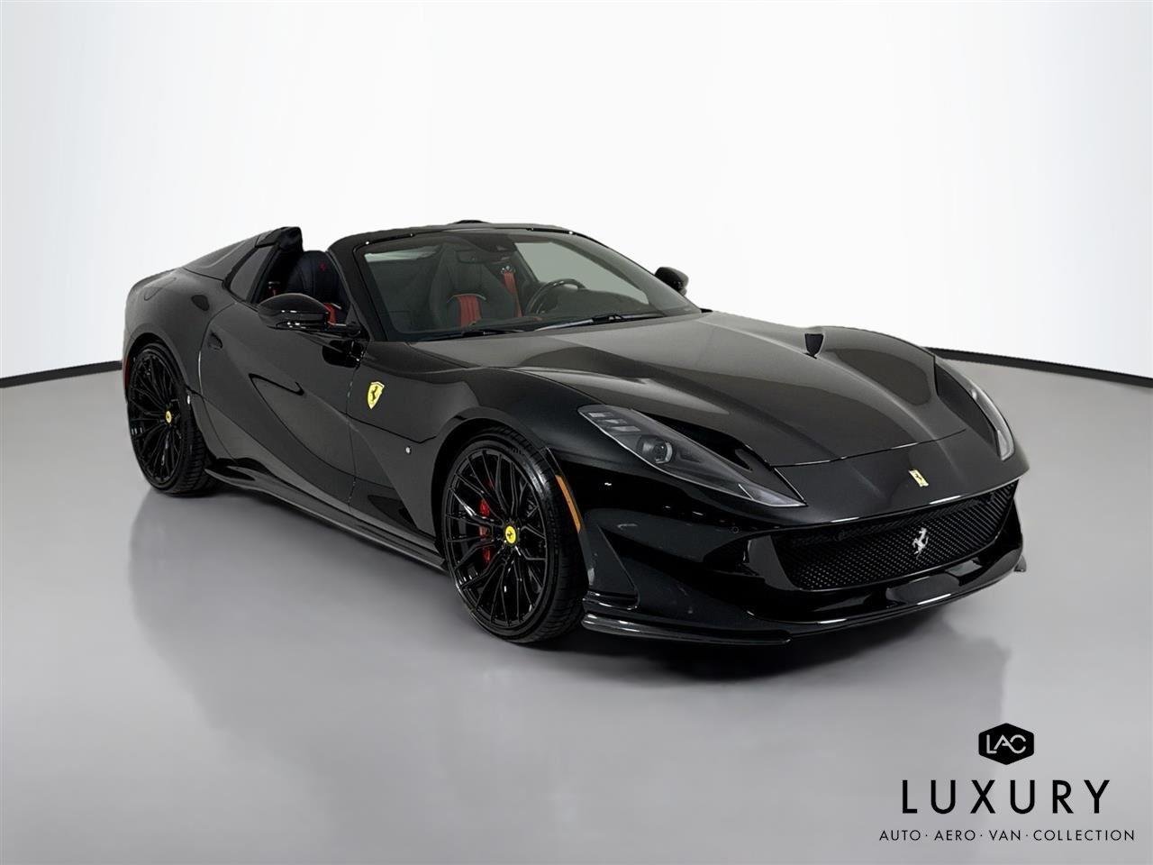Used 2021 Nero Ferrari  image 3